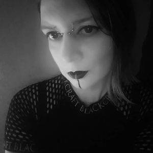 Meet your Posher, Jenn